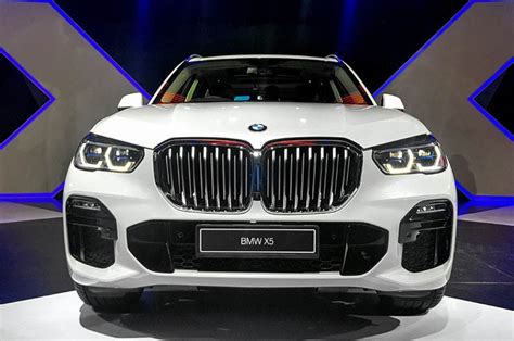 Bmw Cars On Road Price